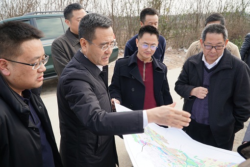 2019.2.22省交投集团党委副书记、副董事长、总经理冯文生赴成南高速公路扩容项目调研指导工作2.png