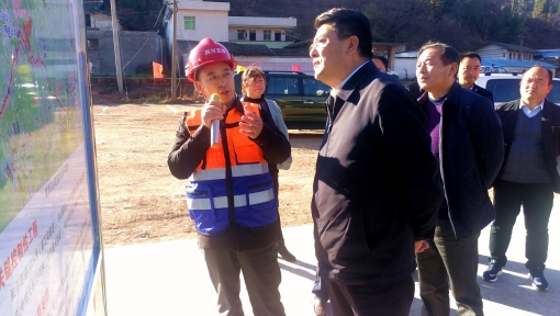 1月14日，省政协副主席，凉山州委书记林书成对德会高速公路建设情况进行调研_副本.jpg