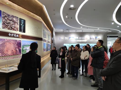 川高咨询公司开展主题党日活动——参观成都市规划馆.jpg