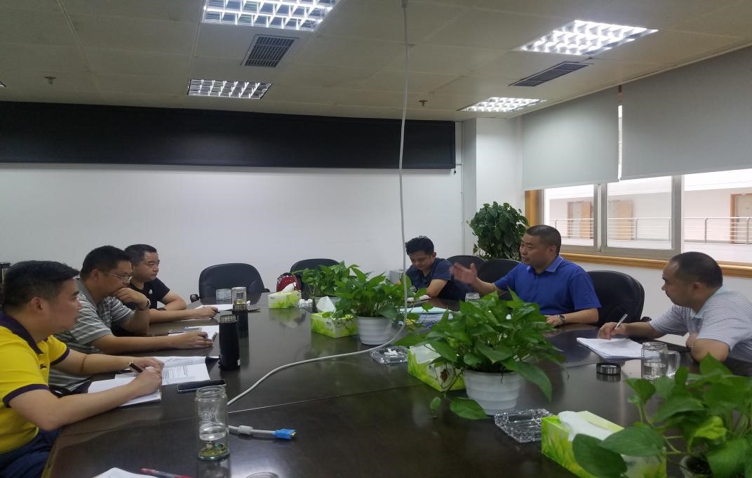 乐西公司召开监理及监理试验室和控制性工程招标文件讨论会.jpg 乐西公司召开监理及监理试验室和控制性工程招标文件讨论会.jpg