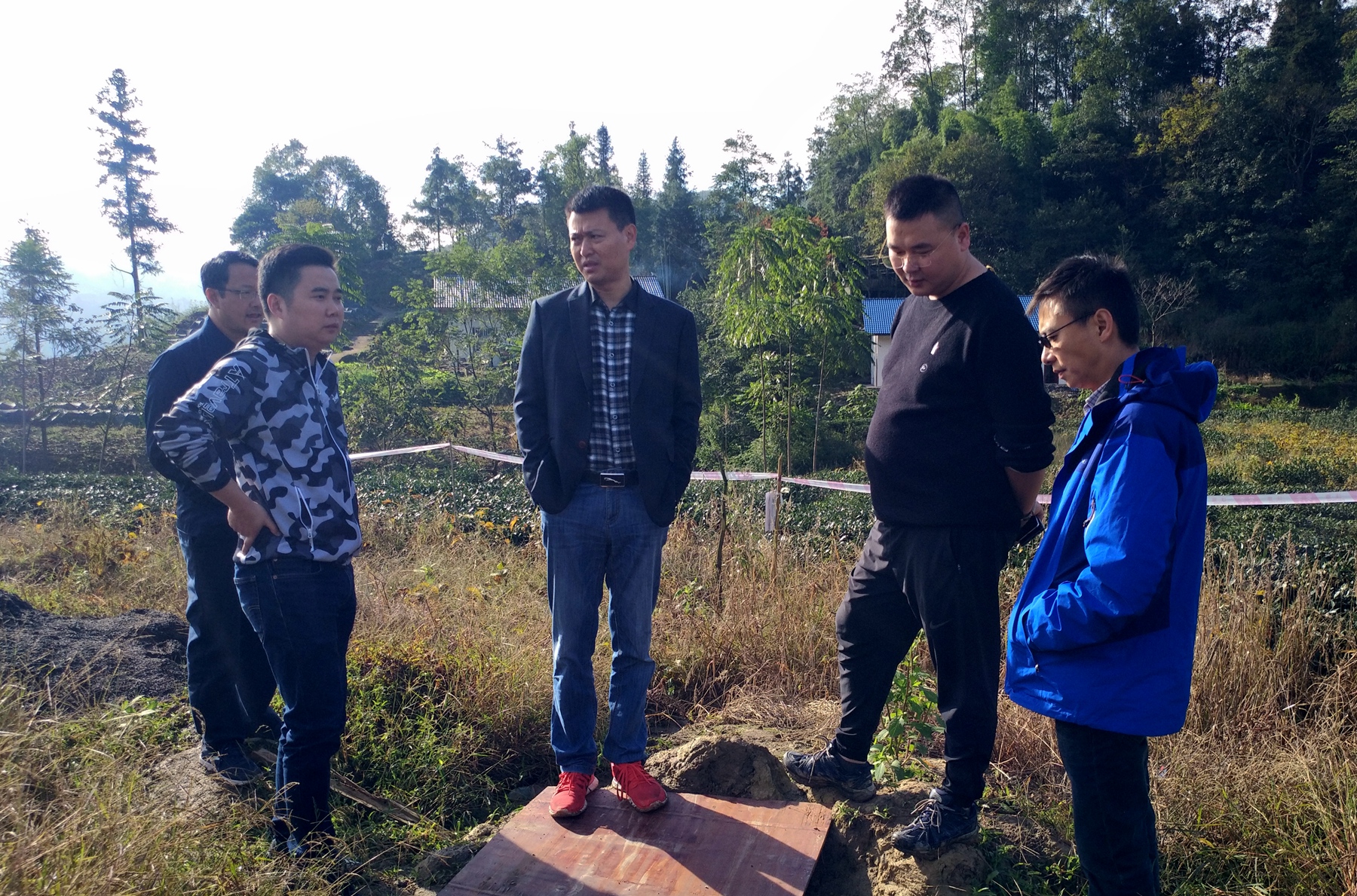 20191022王书记调研马边电力1工程建设2_副本_副本.jpg