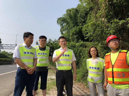 川高公司督导组赴南方公司督导深化收费公路制度改革取消省界收费站工作1.jpg