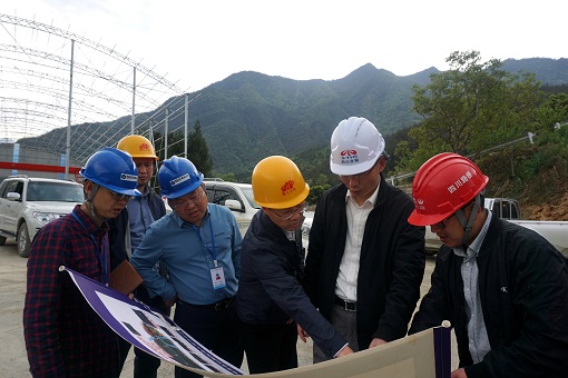 绵九公司党委书记、董事长曾杰检查九绵项目江油段及清九路代建项目安全环保工作.jpg