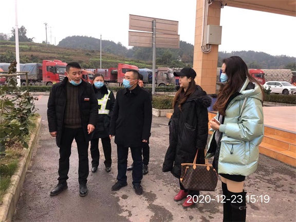2-20122QQ305194.jpg