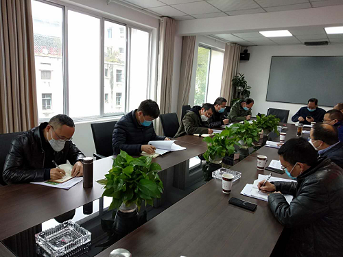 公司副总经理吴灵生主持召开项目（雷波段）工作推进会.png