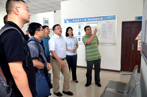 20170925贵州高速公路集团考察组一行到绕城高速交流学习_cg.jpg 20170925贵州高速公路集团考察组一行到绕城高速交流学习_cg.jpg