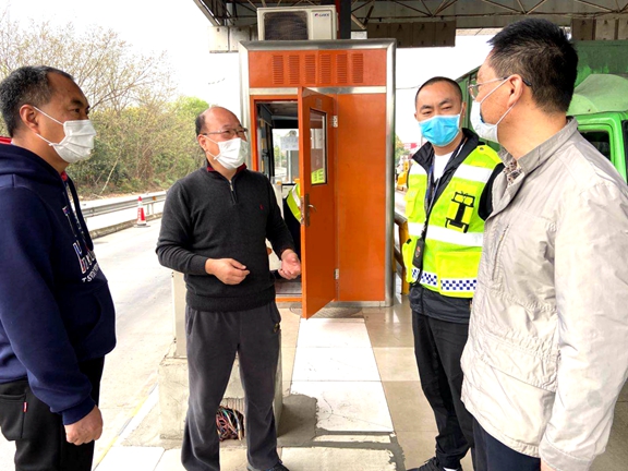20200322川高稽查监控中心检查成都绕城高速ETC实车测试工作_副本.jpg