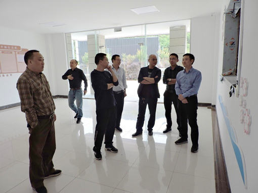 广南公司纪委书记李永富一行到广元管理处检查指导工作1.jpg