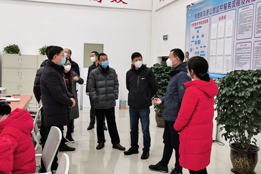 川高公司党委书记、董事长何刚，党委委员、副总经理张洪春一行督导检查成德南公司新型冠状病毒肺炎疫情防控工作2_副本.jpg