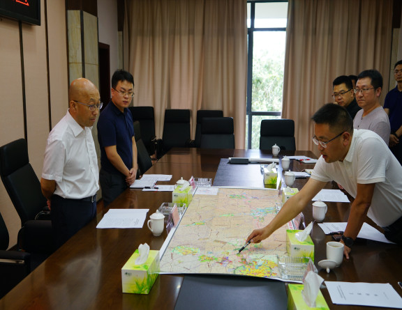 no195-省交投集团党委委员、董事李永林一行到成南公司开展汛期安全检查暨夏季“送清凉”慰问活动2（唐乔）.JPG