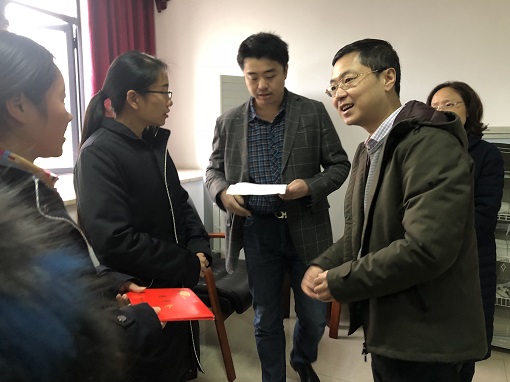 川高公司党委委员、财务总监潘峰到南方公司开展春节慰问活动暨安全生产检查工作.JPG