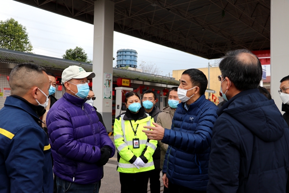 省交通投资集团有限责任公司副总经理张志英到川南公司督导新型冠状病毒肺炎疫情防治工作3_副本.jpg