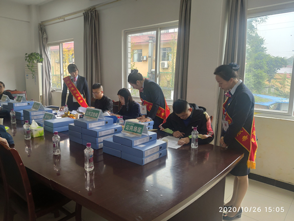 自贡北服务区顺利通过2020年度全省高速公路服务区星级再评定验收 (3)_副本.jpg