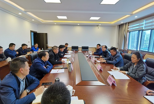 10.19  乐西公司参加凉山州高速公路项目协调会议 (2).jpg