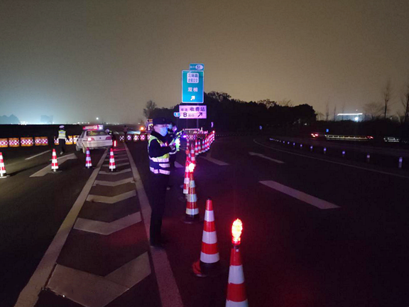 20210312川西公司全力保障大件路上跨绕城高速桥梁加宽改造工程顺利推进 (2)_副本.png