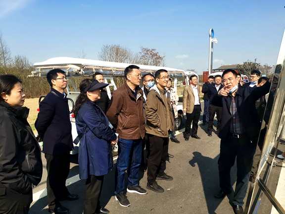 20210219成都市委副秘书长戴延峰调研成都绕城高速东服务区提升改造工程进展情况 (2)_副本.jpg