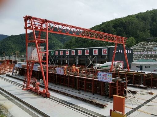 九绵高速LJ23合同段顺利完成T梁首件浇筑.jpg