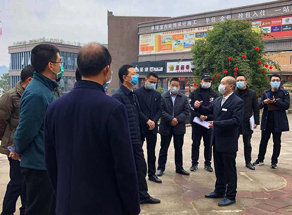 南充市市长宋朝华带领仪陇县县政府到高庐御品江城项目1-小图.jpg