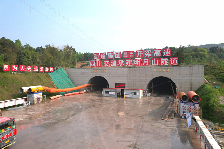 7fb565264e7765ca707c1a02021c58c_副本.jpg