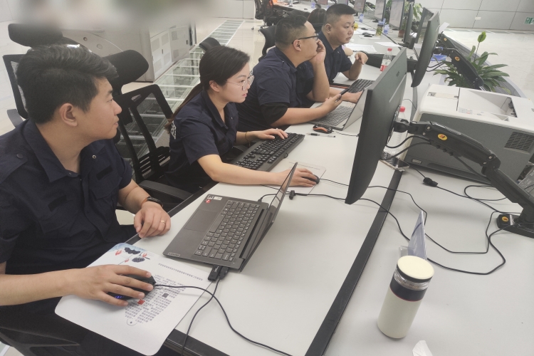 2023.5.8有逃必打、欠费必追、持续追缴、久久为功——广南公司积极开展通行费追缴行动.jpg