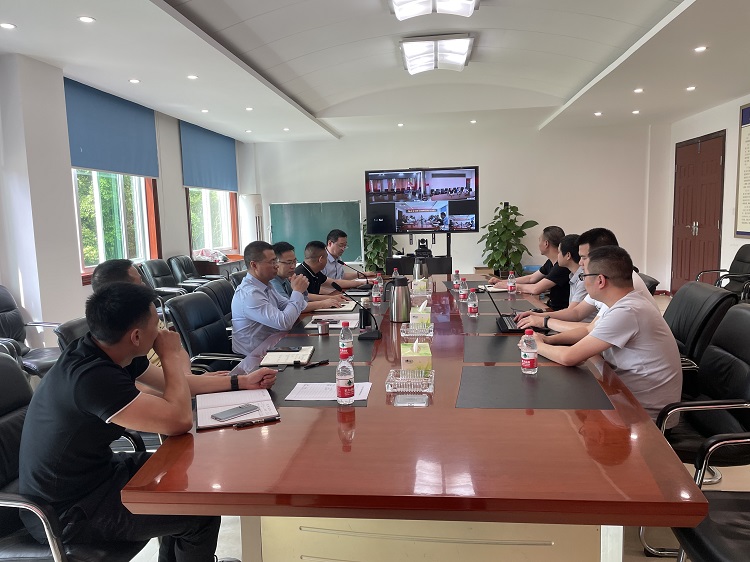 川东公司ETC门架抓拍摄像机补光照明检测安全交底会2jpg.jpg