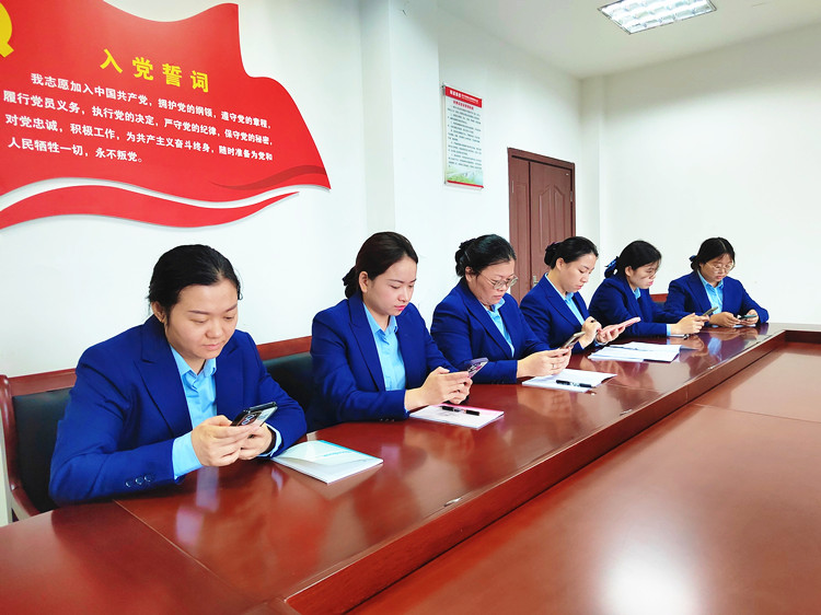 川东公司开展迎国庆安全知识竞赛活动(1)_副本.jpg