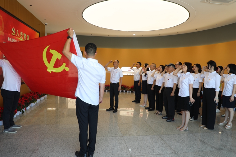 628党日活动2_副本.jpg