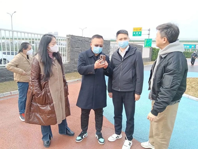 川西公司绕西管理处赴蜀源交通安全科普基地检查指导工作_副本.jpg