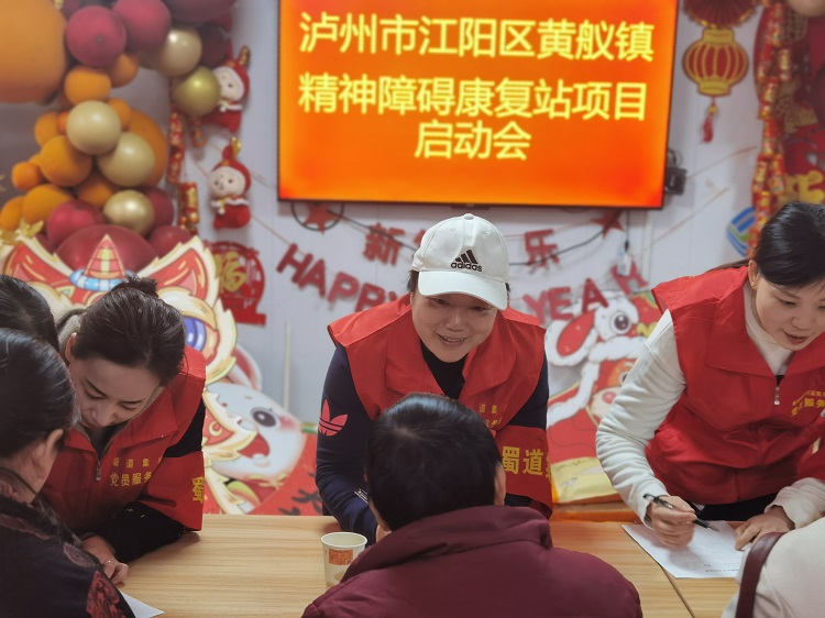 3.2南方公司瀘州管理處開展“情系雷鋒月 愛在志愿行”志愿服務(wù)活動(dòng) (3).jpg