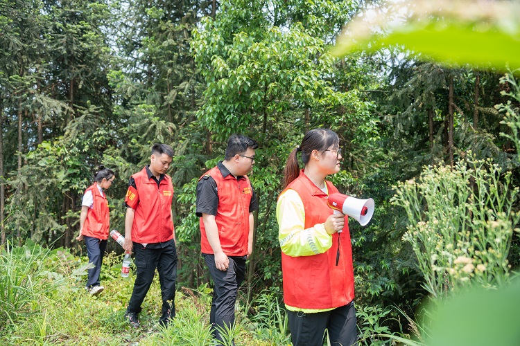 5.4南方公司敘永管理處開展“守星星之火 護希望之林”五四主題森林草原防滅火志愿服務活動3.jpg