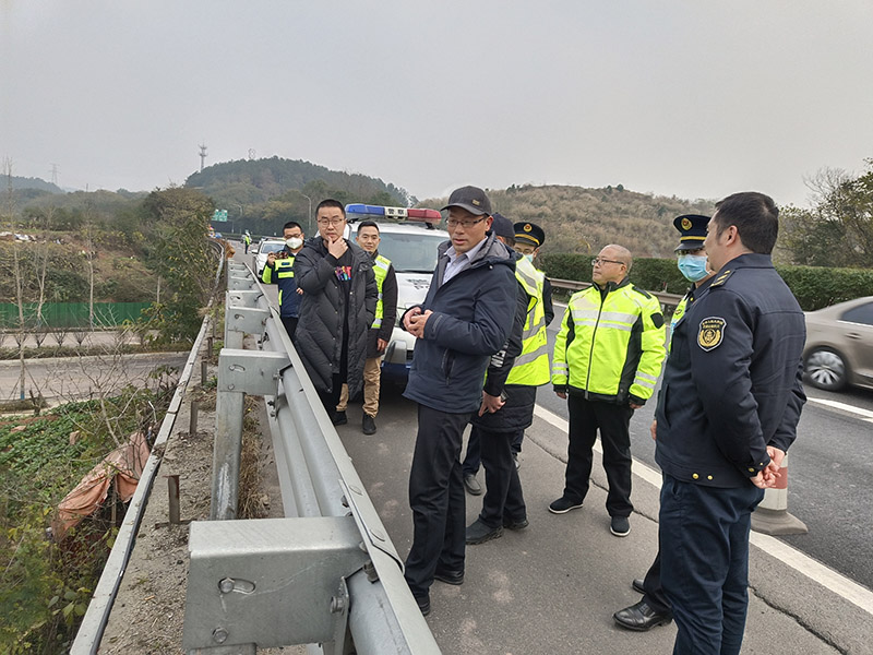 no10-成南公司全力配合开展道路安全隐患省级挂牌督办项目核查验收工作（王然）.jpg