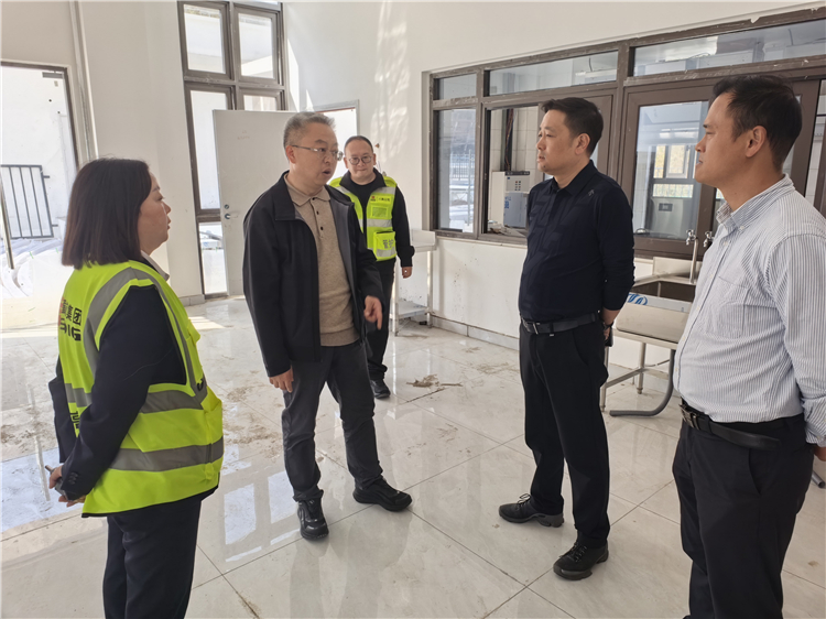 成南公司党委书记、董事长苏开春督查基层站点站房建设情况.jpg